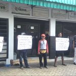 Aksi Unras Warga Dukuh Menanggal Dugaan Oknum LPMK Menyerobot Tanah Kas Desa Capture 2024-05-28 20.40.50