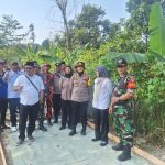 Pemerintah Desa Bantarjati Gunakan Anggaran Bantuan keuangan infrastruktur Desa tahun anggaran 2024, Untuk Bangun Tembok Penahan Tanah dan Beton, IMG-20240822-WA0031