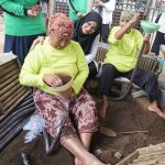 Ngantor di Desa, Bupati Ipuk Kagumi Gotong Royong Warga Desa Berdayakan Lansia IMG-20240910-WA0008