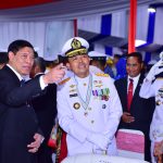 Danpuspenerbal Saksikan Sailing Pass, Fly Pass dan Demo Udara HUT ke-79 TNI AL di Geladak KRI RJW 992 IMG-20240910-WA0085