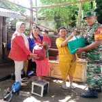 Peduli Anak Stunting, Babinsa Kelurahan Bence Dampingi Kader Posyandu Berikan Bantuan Sembako Dan Tambahan Gizi IMG-20241228-WA0026