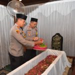 Kapolres Gresik Ziarah ke Makam Tokoh Penyebar Islam: Menghormati dan Mengenang Jasa Leluhur IMG-20250124-WA0091