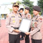 Kapolres Gresik Pimpin Sertijab PJU dan Berikan Penghargaan kepada Personel Berprestasi IMG-20250224-WA0076