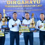 Jelang Peringatan HUT ke-69 Penerbangan TNI AL, Puspenerbal Gelar Olahraga Bersama dan Pembagian Hadiah IMG-20250610-WA0102