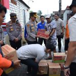 Bentuk Kepedulian, Kapolres Gresik Salurkan Bantuan Sosial bagi Warga Terdampak Banjir di Benjeng IMG-20250610-WA0137