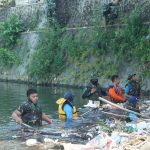 Peringati HUT RI Ke-80, Satgas TMMD Reguler Ke-125 Kodim 0735/Surakarta Gelar Karya Bakti Pembersihan Sungai IMG-20250816-WA0155
