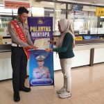 Samsat Jember Berinteraksi Langsung Dengan Masyarakat, Berikan Informasi Aturan Lalu Lintas IMG-20260105-WA0055
