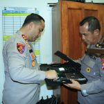 Jelang Lebaran 2026, Polres Gresik Sidak Senjata Api Personel Pastikan Kesiapan Pengamanan Mudik IMG-20260309-WA0104